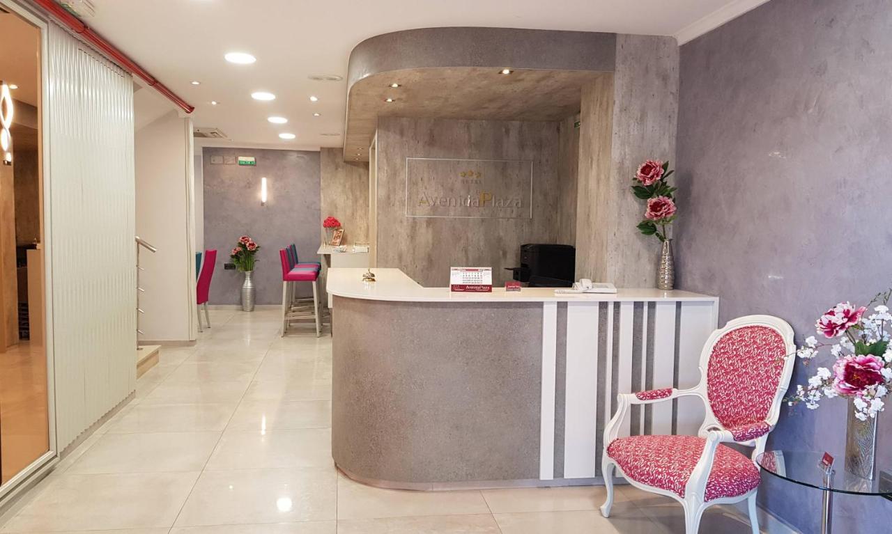 Hotel Avenida Plaza Alzira Buitenkant foto