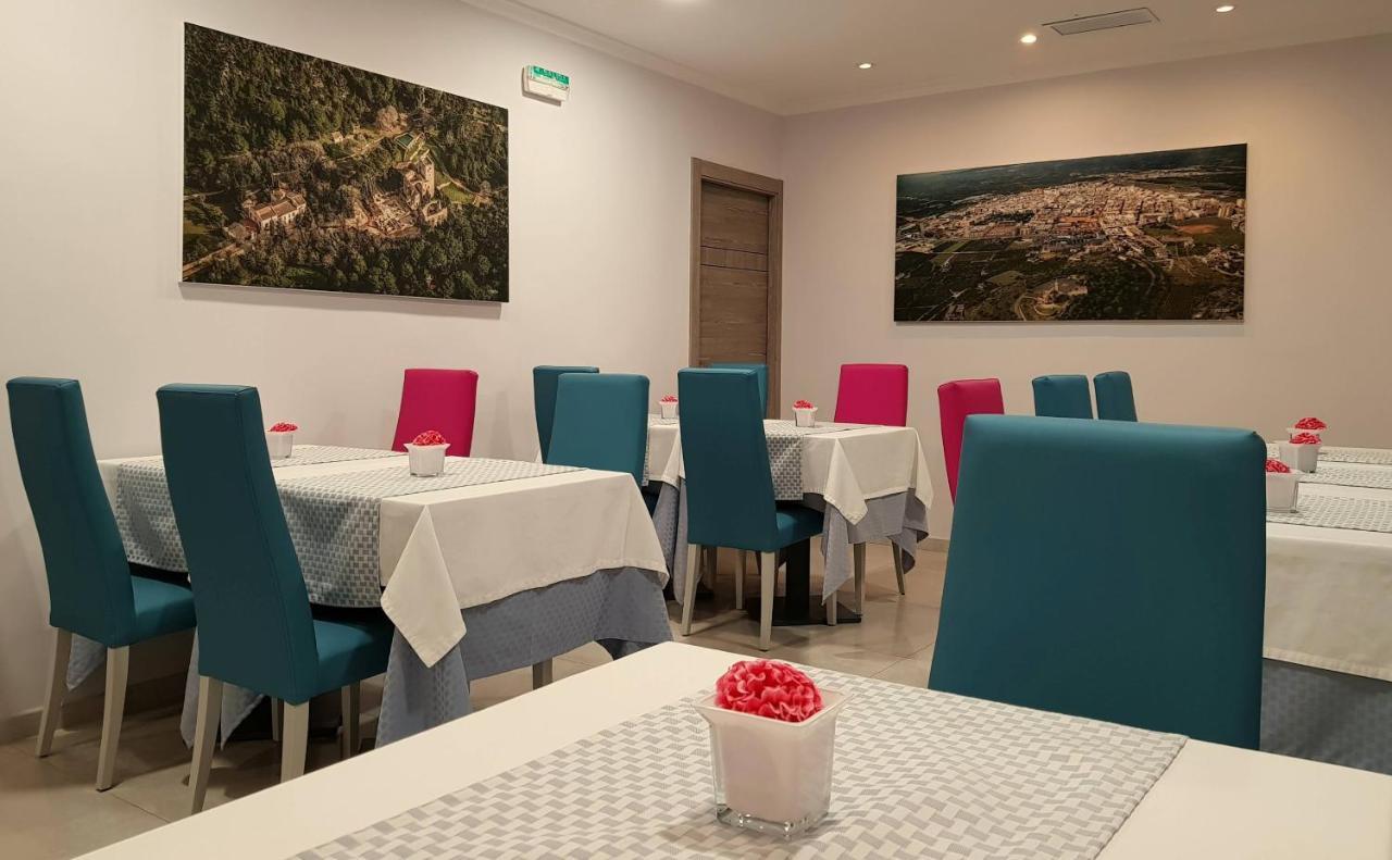 Hotel Avenida Plaza Alzira Buitenkant foto