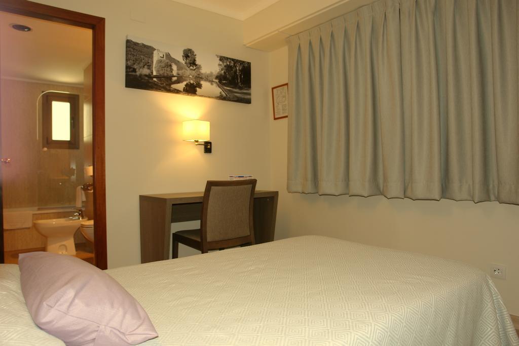 Hotel Avenida Plaza Alzira Kamer foto