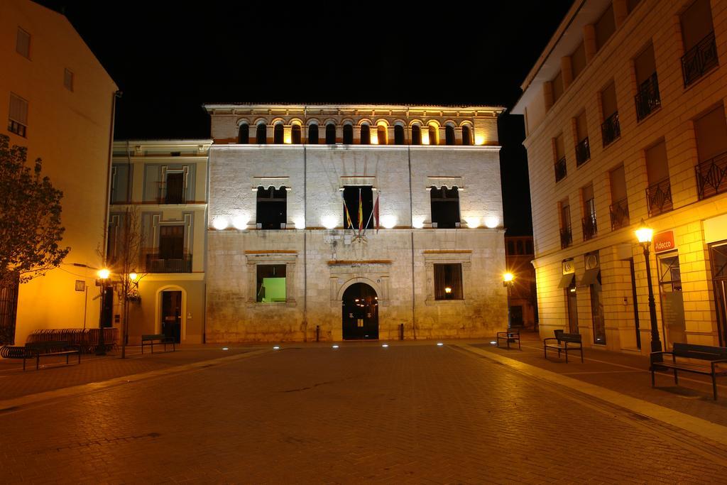 Hotel Avenida Plaza Alzira Buitenkant foto